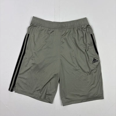 Pantalones Cortos Adidas Active Hombres Bolsillos con Cremallera Aeroready Medio Verde 3 Rayas Foto 1 de 4