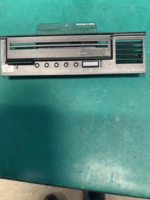 Bisel HP LTO 5 HH para unidad de cinta interna o externa (solo bisel) Foto 1 de 2