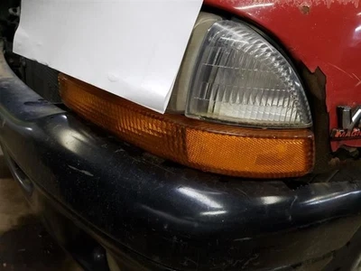 Luz de estacionamiento/esquina del conductor lámpara de giro compatible con 98-04 DAKOTA 708632 Foto 1 de 4