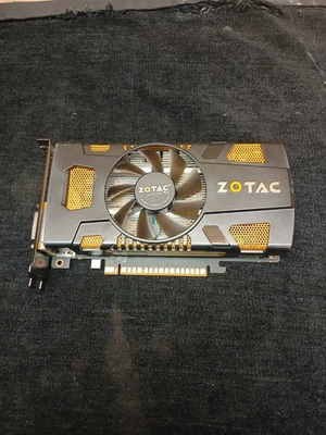 ZOTAC nVIDIA GeForce GTX 550 Ti Multiview Video Card 1 GB 192 bit GDDR5 SLI - Image 1 of 4