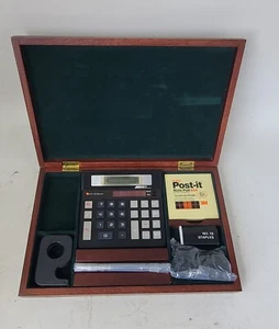 Calculadora LEC vintage escritorio oficina valet con estuche de nogal juego incompleto como está - Imagen 1 de 21