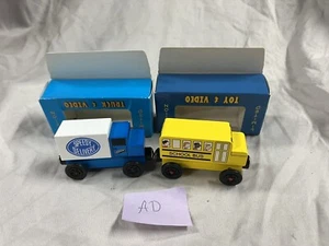 Wooden Mister Rogers Neighborhood Speedy Delivery Truck 2005 School Bus 2004 AD - Picture 1 of 7