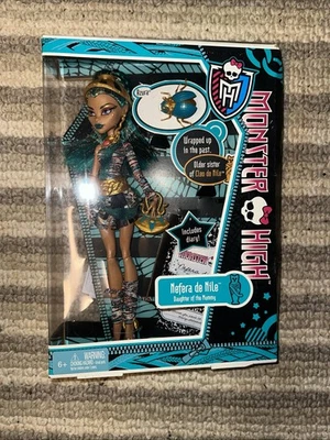 2011 Monster High NEFERA DE NILE First Wave Doll Mattel - Image 1 of 2