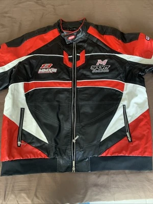 Chaqueta de hombre Boohoo Heavy Duty 4XL. Rojo. Chaqueta gruesa hombre con cremallera. Foto 1 de 4