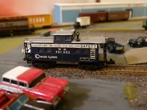 CHESSIE NE SAFETY # 901802 N-Maßstab maßgeschneidert lackiert Caboose - Bild 1 von 2