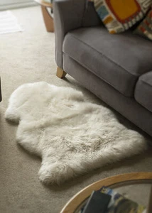 Hand Finished Premium British Sheepskin Rug Cream Linen Single Double Large - Picture 1 of 4