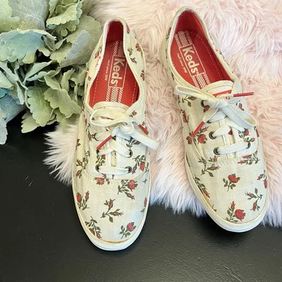 Keds Off White Beige Red Rose Floral Cottage Core Tennis Shoes Sz 7 As Is Preppy - Image 1 of 4