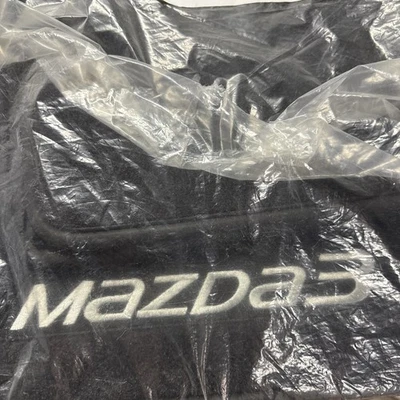 Tapete Mazda 3 tapetes de carro PT# BJS7-68-G20 preto 4 peças - Imagem 1 de 2