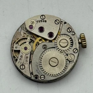 Movimento Orologio 19,6mm Funzionante Vintage Tudor Sub Secondi Carica Manuale RICAMBI RIPARAZIONE - Foto 1 di 12