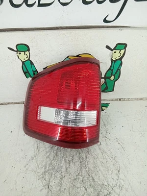 Luz trasera lateral del conductor Ford Explorer Sport Trac 2007 Foto 1 de 4
