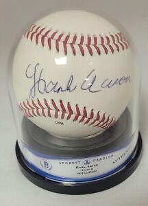 Hank Aaron Signed Baseball Beckett Encapsulated Auto Milwaukee Braves Atlanta 