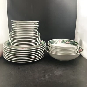 Gibson Design 'Trumps' Set, 32 Items Total, Plates Saucers Bowls, Mint & OBO - Picture 1 of 11