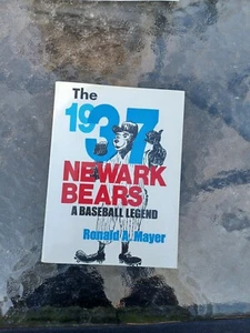 The 1937 Newark Bears Baseball Legend - Imagen 1 de 3