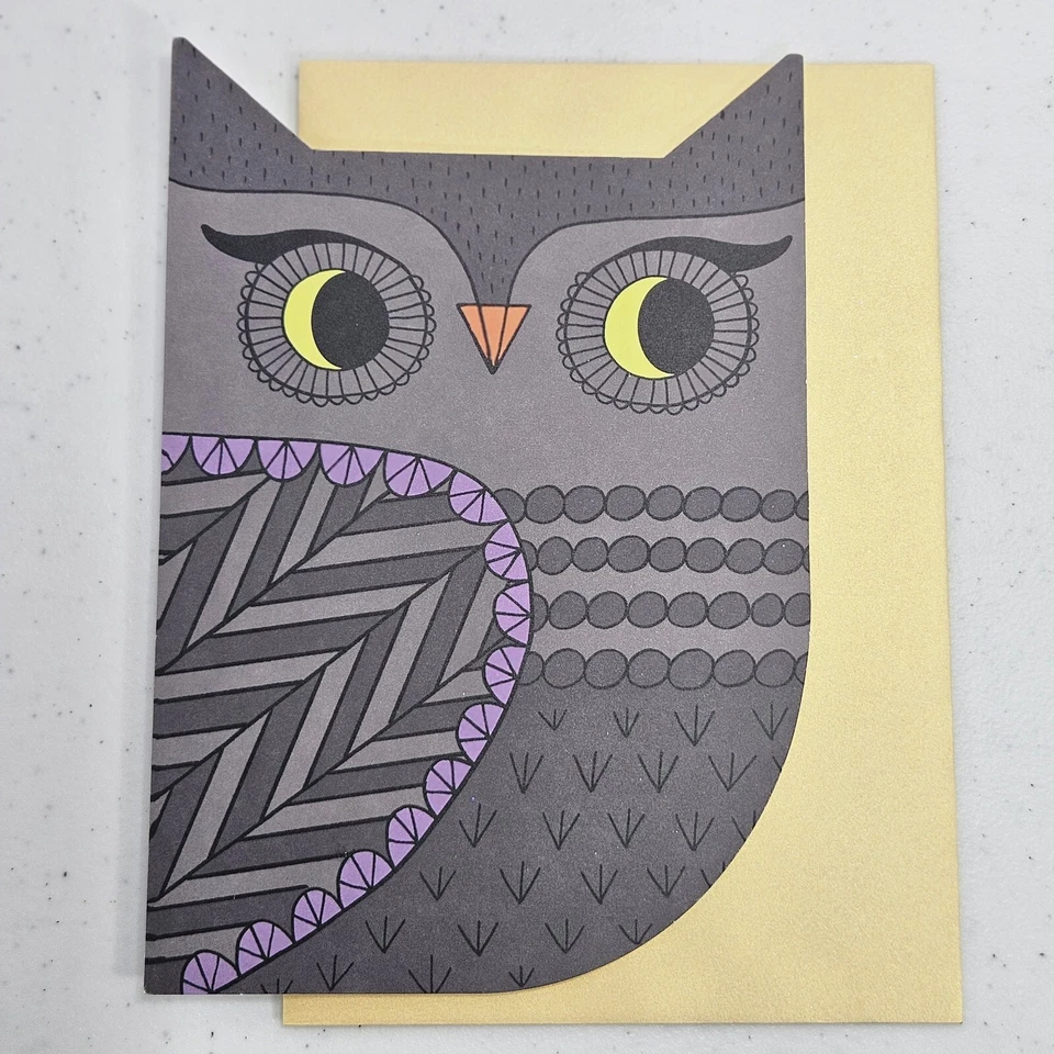 Tarjeta de felicitación Hallmark Halloween 8"x5.5" Hope Happy Owl Hoot con sobre hecha en EE. UU. Foto 1 de 4