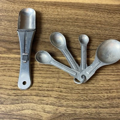 Vintage Adjust-A-Teaspoon Measuring Spoon, Satin Finish stainless Plus Bonus - Image 1 of 4