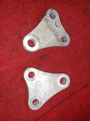 YZ450F YAMAHA 2012 (LOT2) ENGINE MOUNTS FRONT LOWER STAY BRACKET 33D-21417-00-00 - Image 1 of 3