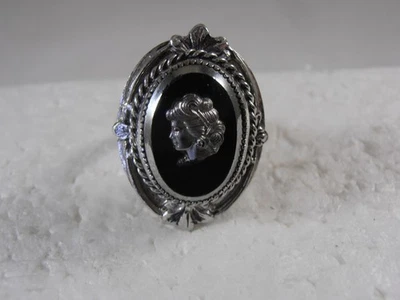 Anillo camafeo negro vintage Whiting & Davis talla 6 Foto 1 de 4
