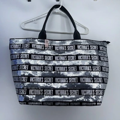 Bolsa tote Victoria’s Secret lantejoulas Bling Weekender preta prata nova com etiquetas - Imagem 1 de 4