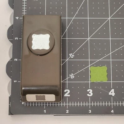 "PETITE CURLY LABEL PUNCH" Stampin Up - Image 1 of 2