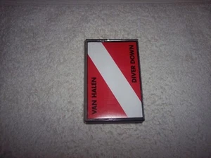 VAN HALEN--DIVER DOWN *CASSETTE* #275 - Picture 1 of 5