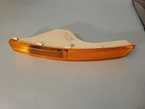 2006-2010 Volkswagen Passat | Front Left Turn Signal OEM - 3C0 953 041 - Picture 1 of 6