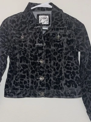 JUSTICE  premium GIRLS BLACK & GREY LEOPARD DENIM JACKET FRONT BUTTONS EUC SZ 12 - Image 1 of 4