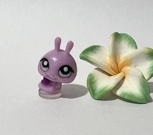 Littlest Pet Shop Teensies Pet: Snail - Picture 1 of 3