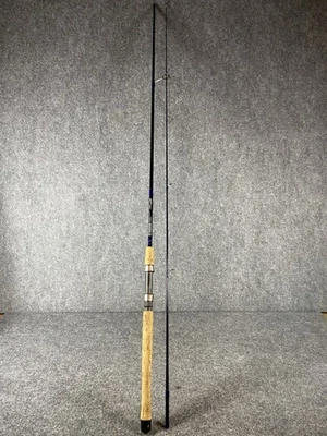 G Loomis GL2 STR 1025S Spinning Rod 8'6" MED-HEAVY 8-17 Lb 3/8- 1 oz BEAUTY - Image 1 of 4