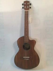Crossroads Flamed Cutaway Tenore Ukulele CU-300 TEC Acustico/Elettrico-NUOVO con configurazione - Foto 1 di 1