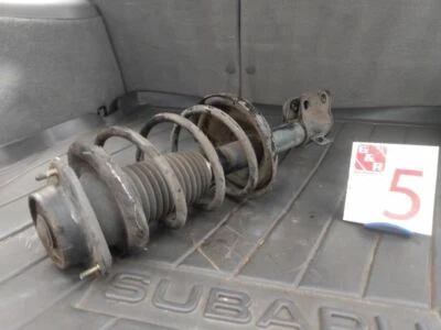 Subaru Forester 2003-2008 pasajero puntal delantero derecho y muelle helicoidal Foto 1 de 4