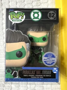 FUNKO POP DIGITAL #82 DC COMICS 2 PHYSICAL POP PARALLAX HAL JORDAN LEGENDARY - Picture 1 of 1