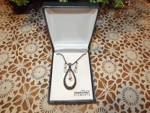 Swarovski Elements Necklace Earrings Set NIB - Picture 1 of 2