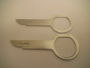 Porsche Boxster Pair of Car Radio Stereo Release Removal Keys CDR-23 CDR23 - Picture 1 of 1