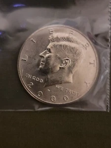 2000 P Kennedy Half Dollar Coin - circulated - Picture 1 of 2