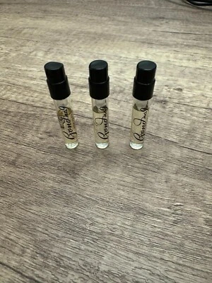 Bond No. Paquete de 3 frascos en aerosol de eau de parfum de sándalo de Nueva York Foto 1 de 4