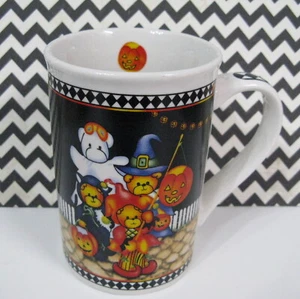 Taza Lucy Rigg De Colección Lucy And Me Halloween Alta 10 Oz Truco o trato Osos Disfraces - Imagen 1 de 9