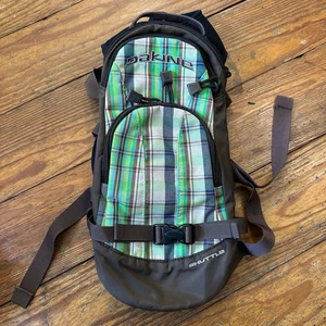 Dakine Shuttle Hydration 6L Backpack Plaid Green Lightweight Hiking Cycling Read - Picture 1 of 11