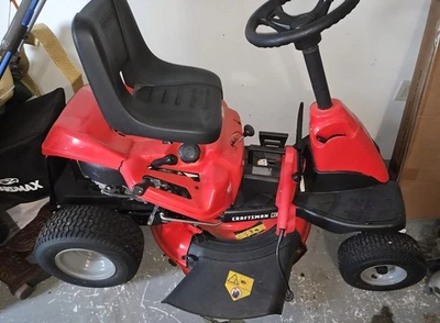 Craftsman r R110 30-in 10.5-HP riding lawn mower - Image 1 of 4