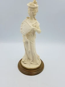 VINTAGE BRUNO MERLI ITALY CAPODIMONTE EDWARDIAN LADY W/FAN 12" FIGURINE SIGNED - Picture 1 of 12
