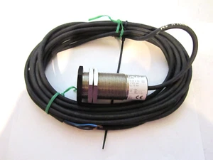 BALLUFF BES-516-327-BO-C-PU  BES01E7 SENSOR USED - Picture 1 of 6