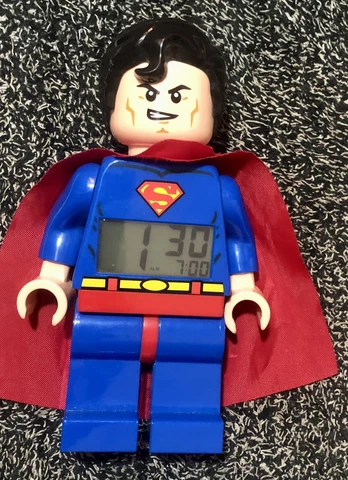 2013 LEGO DC Superheroes Superman 9” Minifigure Digital Alarm Clock ORE-OWNED Cover
