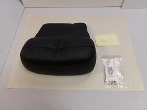 Harley-Davidson H-D Motorcycle Shorty Tour-Pak Passenger Backrest Pad - Unused - Picture 1 of 17