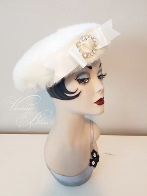 Винтажный 1940-х мечтательный мягкий кремовый кроличий мех плавающий блюдце дамы шляпа с бантом - Изображение 1 из 4