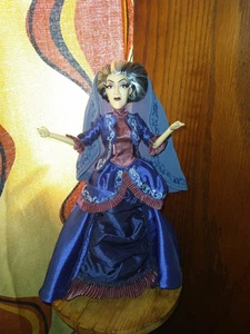Disney Fairytale Designer Collection Lady Tremaine Puppe LE  - Bild 1 von 9