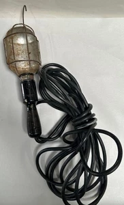 Vintage Cordomatic Bakelite Hanging Work Trouble Shop Light W/ 24ft Cord (A7) - Picture 1 of 10