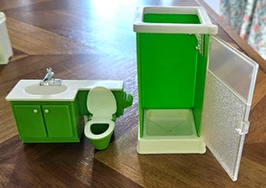 Vintage Fisher Price Puppenmöbel Retro Badezimmer Dusche Waschbecken Toilette grün von 1981 - Bild 1 von 13