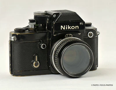 Nikon F2  Black Body with Nikon Nikkor 50mm f/1.8 Lens Foto 1 de 4