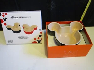 Le Creuset x Disney Mickey Mouse Red and Black Stoneware Ramekins Set of 2 NEW - Bild 1 von 8