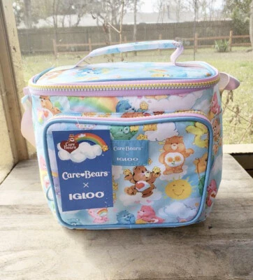Igloo X CARE BEARS Retro Nostalgic Rainbow Clouds Ombre Lunch Bag Back To School - Image 1 of 4
