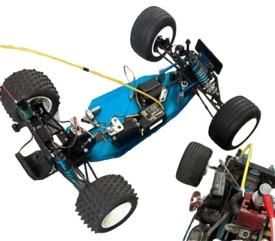 Vintage Duratrax Nitro Evader RC For Parts Only - Image 1 of 4